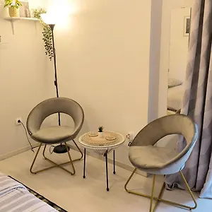 Ελέγξτε τη διαθεσιμότητα